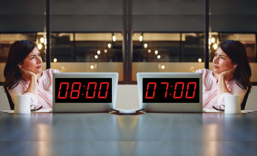 Fotomontaje para ilustrar tema del cambio horario de verano en España