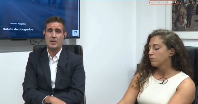 Daniel Salvador, de Vosseler Abogados, y Tania Costa intervienen en 'Espejo Público' (Antena 3) para explicar el caso del robo de DNI y usurpación de identidad que sufre Tania