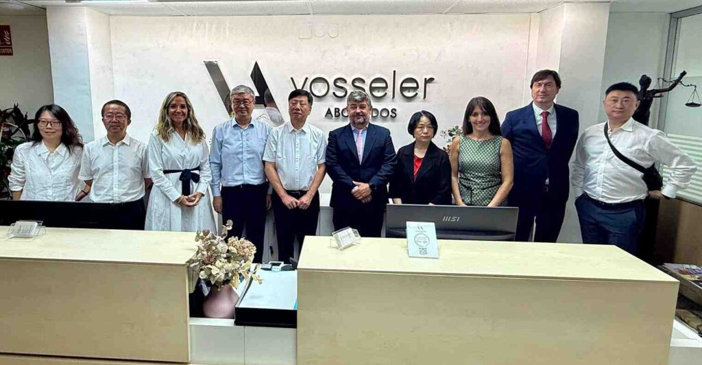 Reunión en Vosseler Abogados con una delegación de Guizhou, provincia de la República Popular China.
