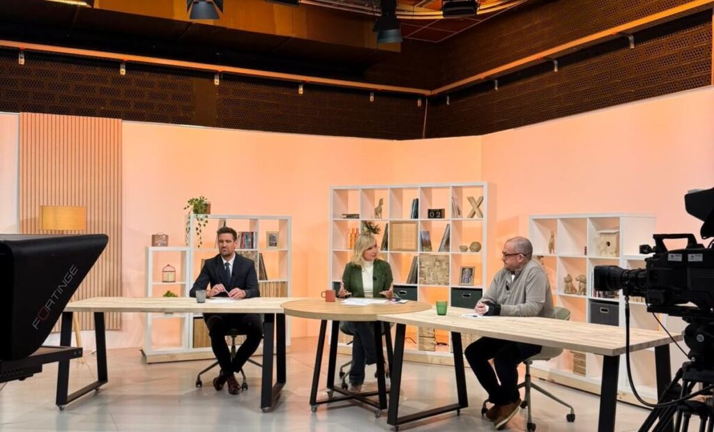 Daniel Salvador, letrado de Vosseler Abogados, explica el caso de Darling Menjadi en la TV de L'Hospitalet