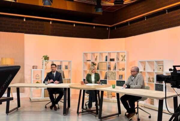 Daniel Salvador, letrado de Vosseler Abogados, explica el caso de Darling Menjadi en la TV de L'Hospitalet