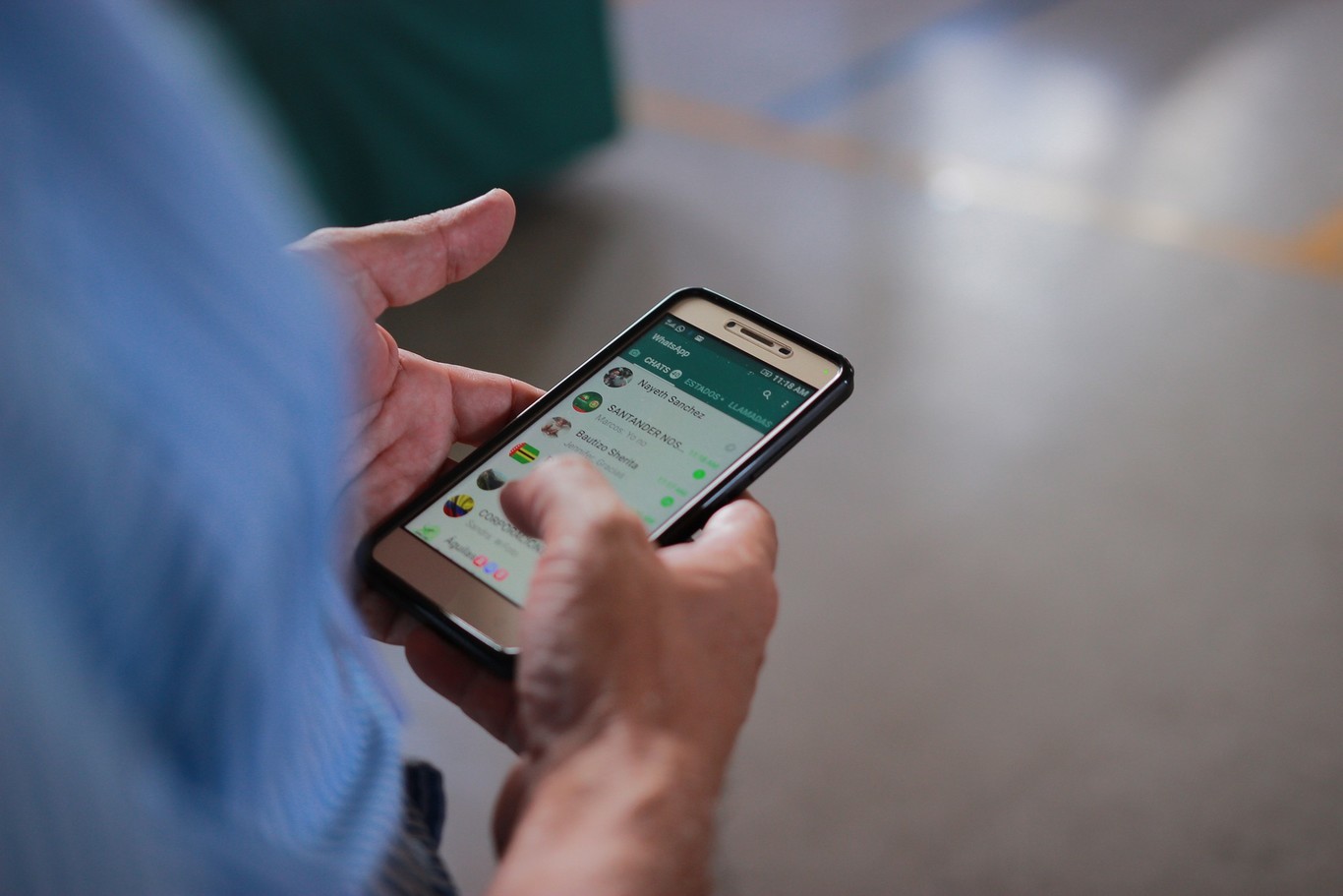 Responsabilidad legal por comentarios en grupos de mensajería