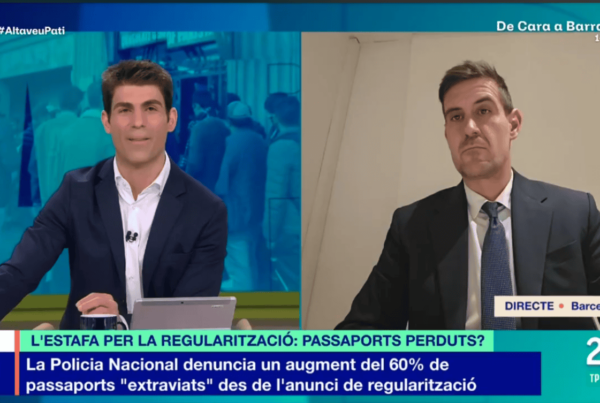 Daniel Salvador, responsable del departamento de Penal de Vosseler Abogados, analiza el tema de la pérdida de pasaportes de inmigrantes en el programa de TVE Catalunya 'L'Altaveu'.